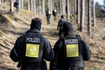 Wo ist Stephanie M.? Polizei plant im Fall der vermissten Erzgebirgerin erneut den Einsatz von Suchhunden - 160 Polizeikräfte haben in dieser Woche nach der vermissten Stephanie M. gesucht – ohne Erfolg.
