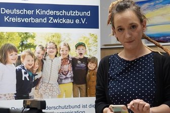 Wo Kummer-E-Mails nicht ohne Antwort bleiben - Ellen Geißler ist seit 2019 beim Zwickauer Kinderschutzbund ehrenamtlich tätig. Seit dem Herbst 2021 führt sie auch Onlineberatungen durch. 