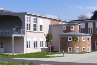 Wo Senioren in Erinnerungen schwelgen - Das Industriedenkmal der ehemaligen Zwirnerei in Gersdorf wurde in dasSeniorenzentrum Alte Zwirnerei integriert. 