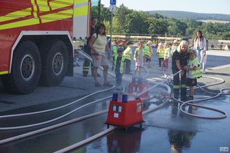 Wo vogtländische Kinder einen tollen Tag mit der Feuerwehr haben - 