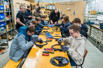 „Woche der offenen Unternehmen“: Auszeichnungen für Mittelsachsen - Mittelsachsen ehrt Schulen und eine Firma für Berufsorientierung.