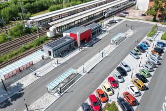 Wochenlange Zugausfälle zwischen Leipzig und Zwickau: Bahn modernisiert Knoten Werdau und Gößnitz - Nach dem Umbau des Werdauer Bahnhofsvorplatzes unter Regie der Stadt will nun die Bahn dort Gleise austauschen. Auch die Unterführung und die Bahnsteige werden saniert.