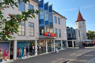 Wöhrl und Ikea werden in Nürnberg Partner - eine Option auch für Plauen? - Modehaus Wöhrl am Plauener Postplatz: Das Obergeschoss des Gebäudes ist derzeit ungenutzt.