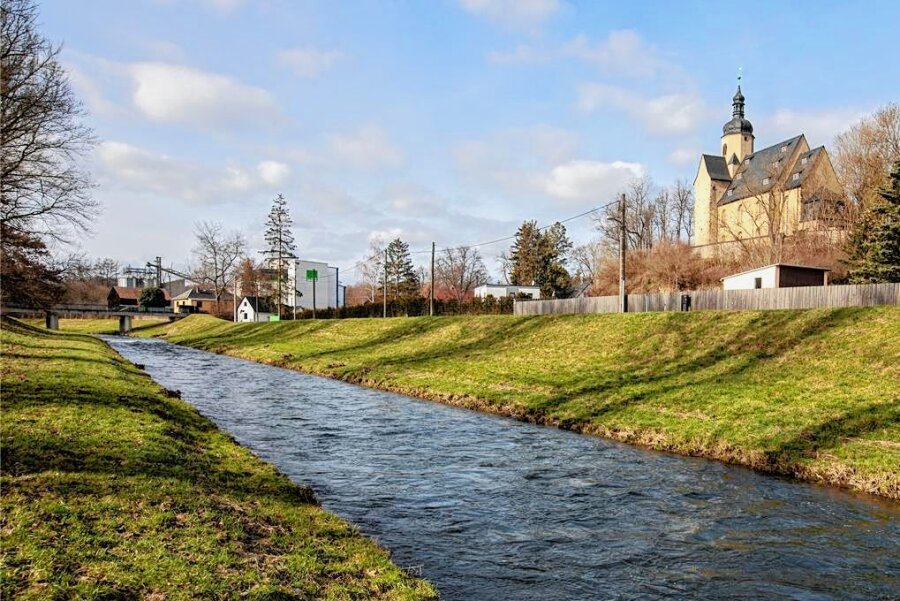 Wofür Straßberg dieses Jahr Geld ausgibt - Straßberg liegt an der Weißen Elster. Der Plauener Ortsteil will sich in diesem Jahr weiter verschönern.