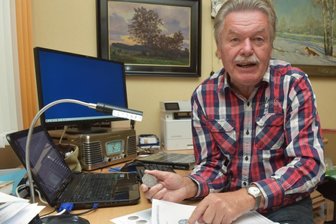 Woher der Klappmützentaler seinen Namen hat - Die Freiberger Numismatiker Udo Becker (im Bild) und Christian A. Kohl haben ein Sachbuch vorgelegt, welches sich mit dem ältesten sächsischen Taler beschäftigt: dem Klappmützentaler. Der hat seinen Namen von den Sammlern bekommen, da die abgebildeten Landesfürsten Kopfbedeckungen tragen.