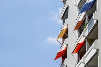 Wohngebäude-TÜV: Warum Mieter und Vermieter in Sachsen jetzt aufatmen können - Für Wohngebäude hatte das DIN-Institut eine Art Gebäude-TÜV geplant: Für die Kosten für die fast 250 Kontrollen hätten dann zum Großteil die Mieter aufkommen müssen.