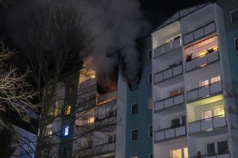 Wohnhaus-Brand in Schneeberg: Polizei geht von fahrlässiger Brandstiftung aus -