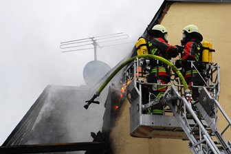 Wohnhaus unbewohnbar nach Brand in Adorf -