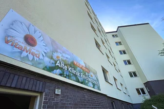 Wohnpark „Alte Klinik Reichenbach“ hat einen neuen Betreiber - Die neue Firmierung von Vitamed: Wohnpark „Alte Klinik Reichenbach“.