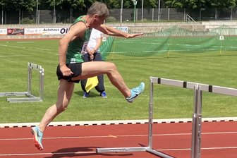Wolf beißt sich durch: Freiberger Leichtathlet sprintet über die Hürden zum Landesmeistertitel - 11 Hürden auf dem Weg zum Titel gemeistert: Ingo Wolf.