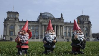 Womit Kleinparteien um Stimmen werben - Es sind elf Zwerge unter den insgesamt 17 Parteien aus Sachsen, die um den Einzug in den Bundestag kämpfen.