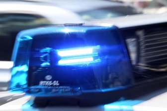 Wüstenbrand: Polizei sucht an der Autobahn 4 Beweismittel -