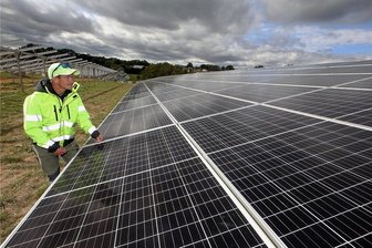 XXL-Solarpark soll in Oberwiera auf Ackerland kommen - Nach dem Solarpark an der A4 bei Meerane soll in der Region eine weitere leistungsfähige Anlage entstehen. 