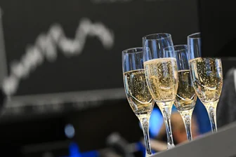 Zahl der Millionäre steigt stark - Deutschland auf Rang drei - Die Zahl der Dollar-Millionäre weltweit ist auch 2025 gestiegen