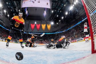 Zahlen eines Absteigers: DEB-Team benötigt WM-Wunder - Sechs Gegentore gegen die Schweiz muss die Eishockey-Nationalmannschaft am spielfreien Dienstag verdauen.
