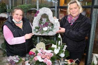 Zarte Farben zum Gedenken an Verstorbene - 