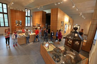 Zauber der Wunderkammer: Ferienprogramm für Kinder im Naturalienkabinett in Waldenburg - Das Naturalienkabinett bietet ein Ferienprogramm an.