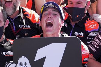 Zeitenwende in der Königsklasse des Motorradsports? - Der Spanier Aleix Espargaro feierte seinen Premierensieg in der Königsklasse überschwänglich. 