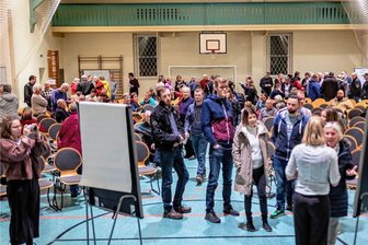 Zeitplan für die mögliche Eingemeindung von Taura nach Burgstädt steht - Groß war das Interesse zur ersten von drei Einwohnerversammlungen zur Eingemeindung von Taura nach Burgstädt. In der Tauraer Mehrzweckhalle informierten sich mehr als 200 Einwohnerinnen und Einwohner über eine mögliche Gemeindefusion ab 1. Januar 2024.