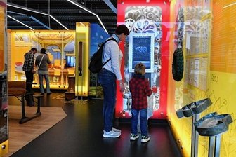 Zeitwerkstadt Frankenberg: Neue Sonderschau bietet Mitmachtour durch Sachsens Industriegeschichte - In der Zeitwerkstadt in Frankenberg können Besucher in einer Ausstellung Sachsens Pioniergeist entdecken.