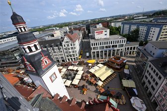 Zensus-Schock: Chemnitz nicht mehr viertgrößte Stadt im Osten? - In Chemnitz leben nach neuesten Erhebungen offenbar weit weniger Menschen als über Jahre hinweg angenommen. Fraglich ist, ob die Marke von 250.000 Einwohnern in den vergangenen Jahren je tatsächlich erreicht wurde.