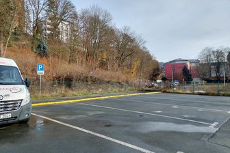 Zentraler Busparkplatz in Plauener Innenstadt muss weichen: Warum das auch Auswirkungen auf das Parken von Autos hat - Der Busparkplatz an der Melanchthonstraße muss wegen einer Baustelle weichen.