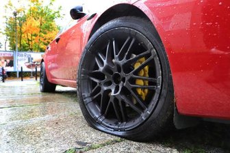Zerstochene Reifen in Zwickau: Polizei ermittelt in 23 Fällen -