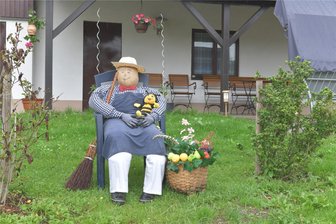 Zethau: Dorffest beginnt am Donnerstag - Anlässlich von „700 Jahre Zethau“ haben viele Einwohner ihre Grundstücke festlich geschmückt.