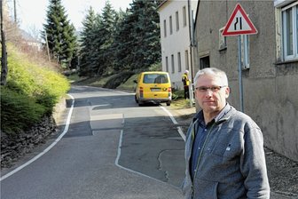 Zettlitz zurrt Haushalt für 2023 fest - Bürgermeister Steffen Dathe ist zuversichtlich, dass der Flickenteppich im Sommer Geschichte ist. 