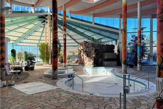 Zeulenrodaer Waikiki-Bad soll wieder eine tropische Freizeitoase werden - Die Wasserbecken im Badbereich des Waikiki sind leer. Demnächst werden Bauarbeiter loslegen. Der Freistaat Thüringen hat jetzt rund 10,5 Millionen Euro Fördermittel für die Sanierung bewilligt.