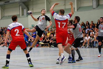 ZHC gewinnt Kreisderby zum Saisonauftakt - In der letzten Spielminute erzielte John Kretzschmar das 20. Tor für Zwickau und machte damit im Derby alles klar.