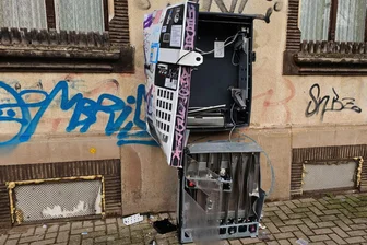 Zigarettenautomat in Chemnitz gesprengt - Im Zentrum wurde ein Automat gesprengt.