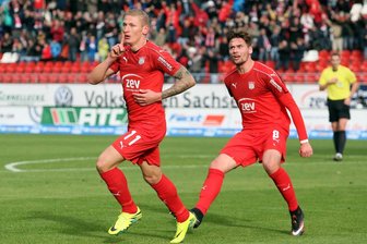 Zimmermann kehrt zum FSV Zwickau zurück: Darf der Rekordtorschütze bereits gegen die Zweite von Hertha BSC ran? - Von 2014 bis 2017 schoss Marc-Philipp Zimmermann (l.) schon einmal Tore für den FSV Zwickau. Rechts Jonas Nietfeld.
