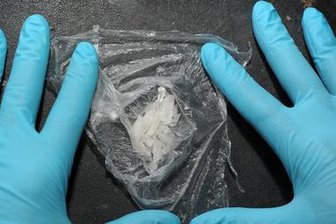 Zoll stellt Crystal sicher - Tatverdächtiger in U-Haft -