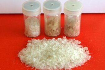 Zoll stellt Crystal und Marihuana sicher -