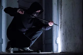 Zschopau: Einbruch in Lagerhalle – Verdächtiger in Haft - Nach einem Einbruch in Zschopau kam ein Verdächtiger in Untersuchungshaft.