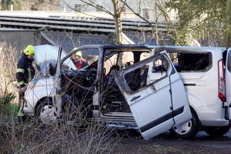 Zschopau: Transporter brennt aus - 