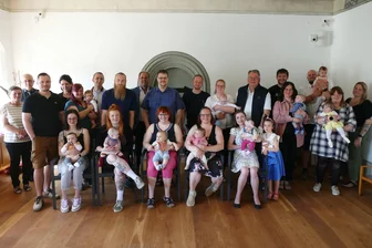 Zschopauer Geburtenzahl behauptet sich gegen den Trend - Traditionsgemäß wurden die Zschopauer Babys im Grünen Saal von Schloss Wildeck begrüßt.