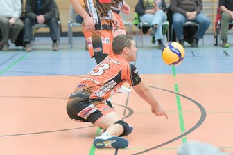 Zschopauer Volleyballer ziehen im Spitzenspiel der Regionalliga den Kürzeren - Libero Rick Zimmermann wurde in Reudnitz zum Zschopauer MVP gekürt.
