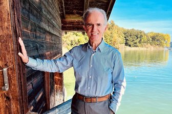 Zu Besuch bei den Royals von Sachsen: Er könnte heute König sein - Prinz Alexander am Starnberger See. Er lebt in Mexiko.