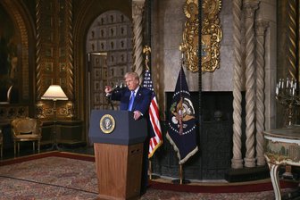 Zu den Vorwürfen des US-Präsidenten gegen Selenskyj: Europa muss lernen, wie Trump zu denken - US-Präsident Donald gibt bei einer Pressekonferenz aif seinem Anwesen Mar-a-Lago in Palm Beach dem ukrainischen Präsidenten Wolodymyr Selenskyj die Schuld an der Dauer des Krieges.