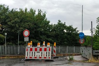 Zu hohe Ausgaben: Elsterberg muss Haushalt für das laufende Jahr neu beschließen und kürzt stark bei Investitionen - Die gesperrte Noßwitzbrücke war der Grund für einen geplanten Kredit.