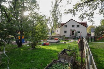 Zu hohe Kosten und zu wenig Geburten: Gemeinderat besiegelt Schließung der ersten Kita im Landkreis Zwickau - Ende des Jahres wird die Kindertagesstätten-Außenstelle „Kleine Kartoffelkäfer“ in Weidensdorf geschlossen. Die Entscheidung ist im Gemeinderat am Montagabend gefallen.