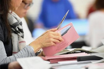 Zu klein: Muldenberg und Poppengrün verlieren ihre Wahllokale - In Muldenberg und Poppengrün werden in diesem Jahr nach der Bundestagswahl am 26. September keine Wahlhelfer die Wahlscheine zählen. 