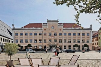 Zu viele Krankmeldungen: Bürgerservice im Rathaus in Zwickau bleibt Samstag zu - Der Bürgerservice im Erdgeschoss des Rathauses bleibt am Samstag geschlossen.