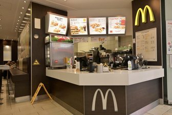Zu wenig Platz: McDonald’s verlässt die Zwickau-Arcaden - Das McDonald’s-Restaurant in den Zwickau-Arcaden ist zu klein für das neue Konzept.