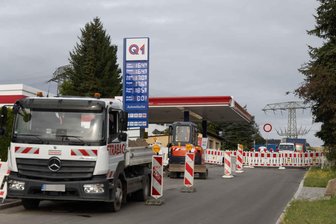 Zubringer-Sperrung im Erzgebirge erneut verlängert: Warum bei manchem die Nerven blank liegen - Die Sperrung der S 268 im Bereich der Scheibenberger Straße in Crottendorf wurde erneut verlängert.