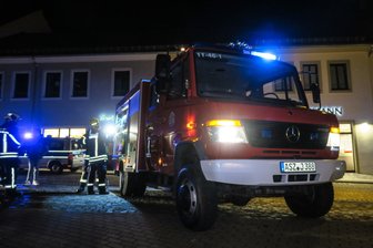Zündelnde Minderjährige lösen in Schneeberg Einsatz von Polizei und Feuerwehren aus -