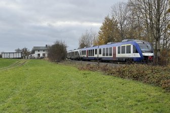 Zug von Chemnitz nach Leipzig bleibt am Morgen auf Strecke liegen - Im aktuellen Fall ist ein LINT-Triebwagen der MRB auf der Strecke geblieben.