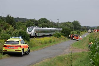 Zugunfall in Glauchau - Der Zug hat nach Informationen der Bundespolizei in Glauchau-Niederlungwitz eine Person erfasst.